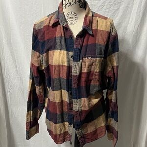 Hollister Men's Maroon and Blue Plaid Shirt